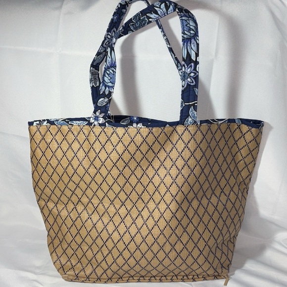 Vera Bradley Anchor Tropics Tapestry Beach Tote Bag - Picture 5 of 14